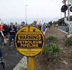 Chevron-Petroleum-pipeline (photo by M. Merrill)